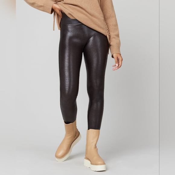 Spanx Brown Faux Leather Croc Shine Leggings Size Medium - Picture 5 of 13